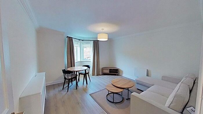 1 Bedroom Flat To Rent In Caledonian Crescent, Edinburgh, Midlothian, EH11
