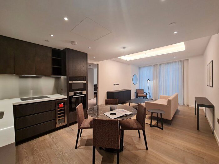 2 Bedroom Flat To Rent In Carnation Way, London, SW8