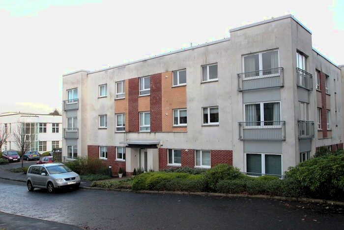 3 Bedroom Flat To Rent In Cairnhill View, Bearsden, East Dunbartonshire, G61