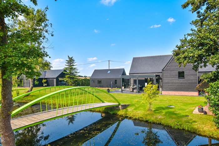 4 Bedroom Barn Conversion For Sale In Cobblers Green, Felsted, Dunmow, CM6