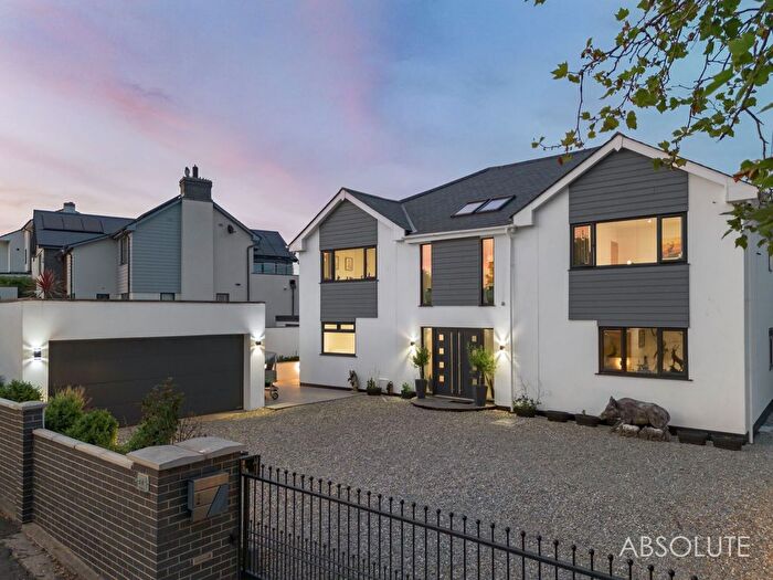 5 Bedroom Detached House For Sale In Mead Road, Torquay, TQ2