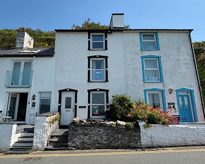 2 Bedroom Cottage For Sale In Penhelyg, Aberdyfi, Gwynedd, LL35