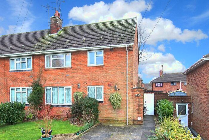 1 Bedroom Maisonette To Rent In Windmill Crescent, Castlecroft, Wolverhampton, WV3