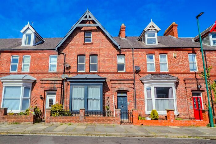 4 Bedroom Maisonette To Rent In Leven Street, Saltburn-By-The-Sea, TS12