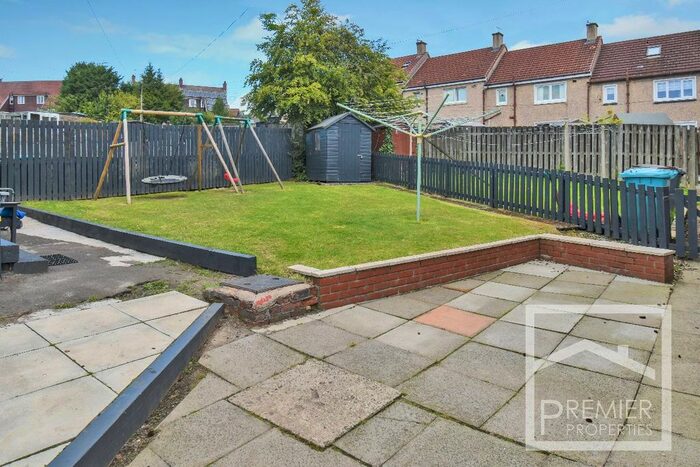 3 Bedroom End Of Terrace House For Sale In Drumvale Drive, Chryston, Glasgow, G69