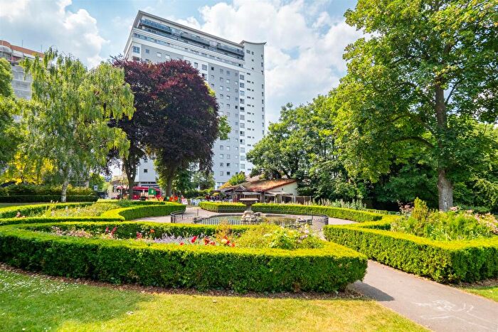 1 Bedroom Apartment For Sale In Throwley Way, Sutton, SM1