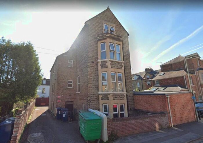 2 Bedroom Flat To Rent In Marlborough Road, Oxford, OX1