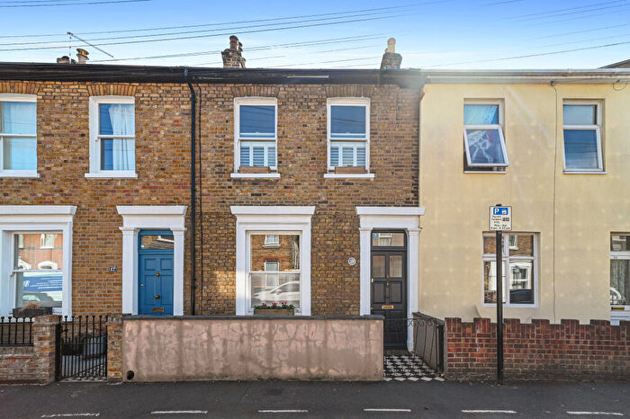 3 Bedroom Terraced House For Sale In Essex Street, Forest Gate, Newham, London, E7