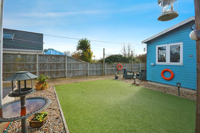 2 Bedroom Semi-Detached Bungalow For Sale In Monkton Street, Monkton, CT12