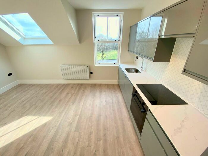 1 Bedroom Apartment To Rent In Lynchford Road, Farnborough, GU14