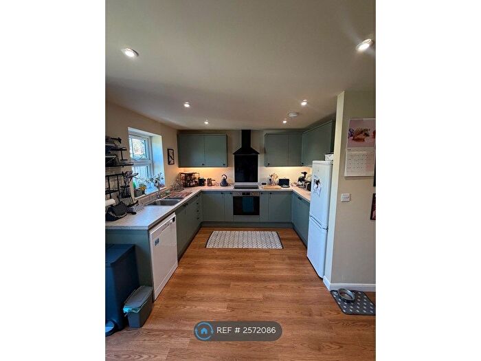 3 Bedroom Semi Detached House To Rent In Bradford St, Chelmsford, CM2