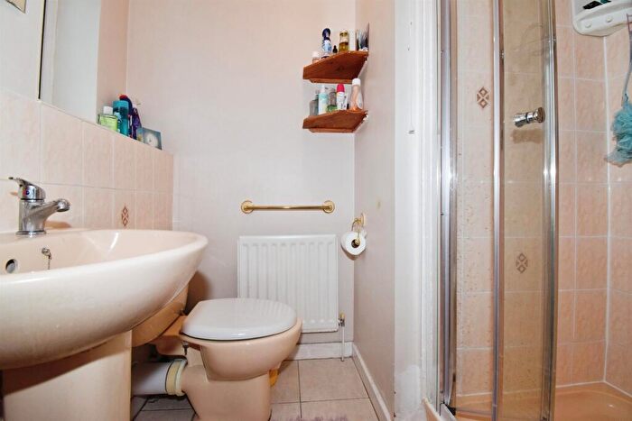 4 Bedroom Detached House For Sale In Poachers Place, Oadby, Leicester, LE2