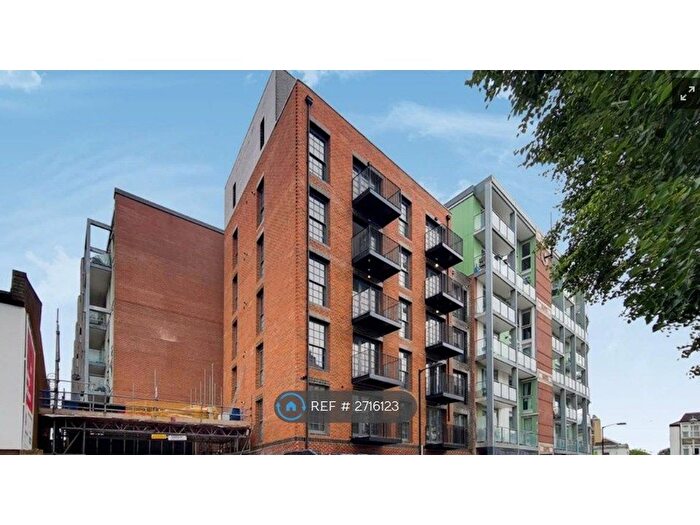 2 Bedroom Flat To Rent In Legacy House, London, SE15