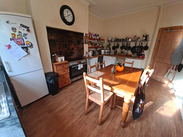 4 Bedroom House To Rent In Stanmore Road, Leeds, LS4
