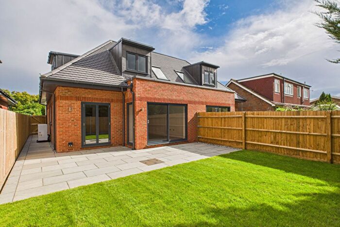 4 Bedroom Semi Detached House For Sale In Redheath Close, Watford, WD25