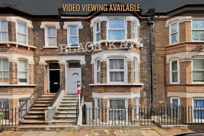 4 Bedroom Flat To Rent In Madron Street, SE17