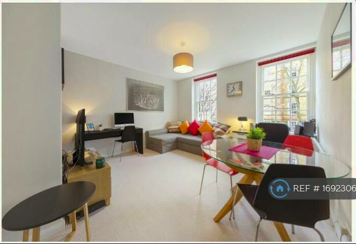 1 Bedroom Flat To Rent In Winfield House, London, SW11