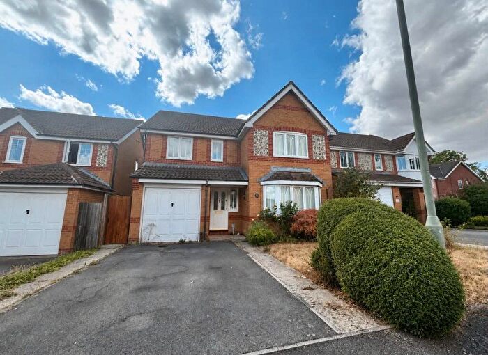 4 Bedroom Detached House To Rent In Harebell Drive, Thatcham, RG18