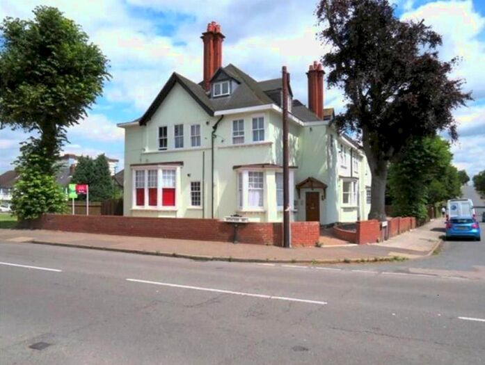 2 Bedroom Flat To Rent In Station Road, Stechford, Birmingham, B33