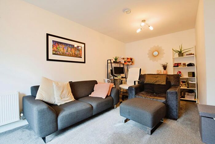 2 Bedroom House To Rent In Markendale Place, M5