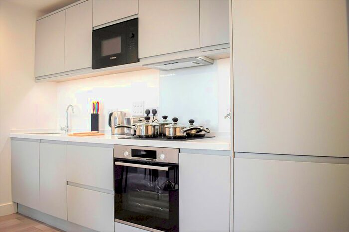 1 Bedroom Flat To Rent In New London Road, Chelmsford, Essex, CM2