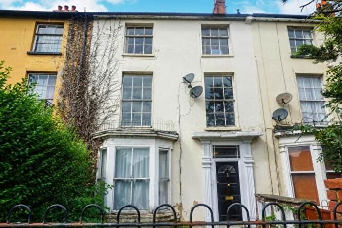 3 Bedroom Flat To Rent In Royal Terrace, Barrack Road, Northampton, NN1