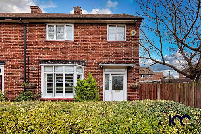 2 Bedroom End Terrace House To Rent In Alderwood Road, London, SE9