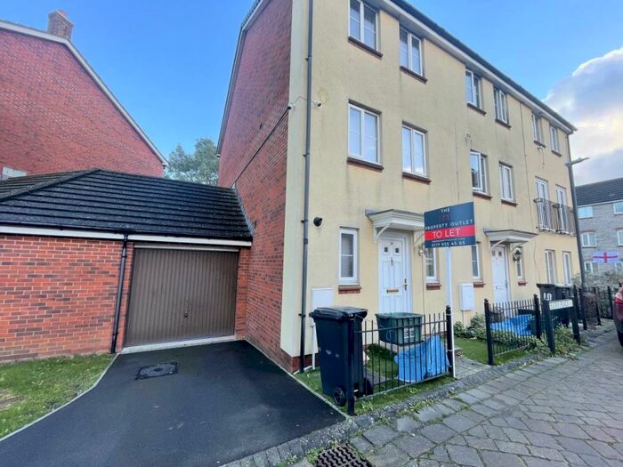 4 Bedroom Town House To Rent In Beatrix Place, Horfield, Bristol, BS7