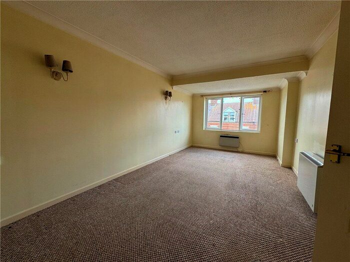 1 Bedroom Apartment For Sale In Felix Road, Felixstowe, IP11