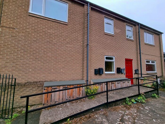 2 Bedroom Flat To Rent In Ritsons Court, Blackhill, Consett, DH8