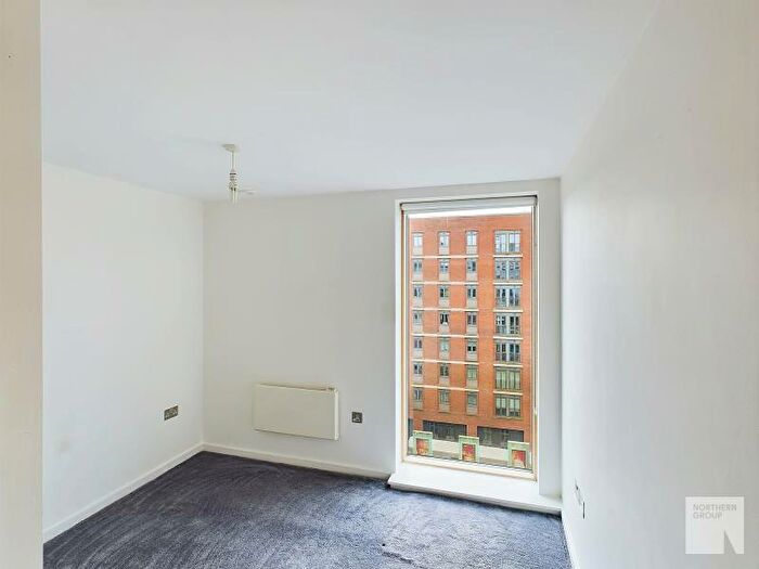 2 Bedroom Apartment To Rent In Apt .:: Ice Plant, M4