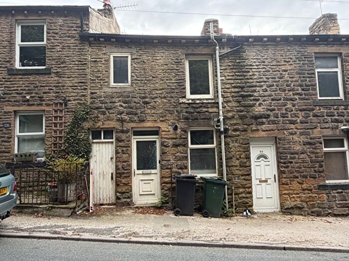 2 Bedroom Property For Sale In Glen Lee Lane, Keighley, West Yorkshire, BD21