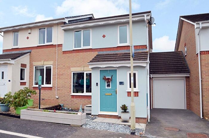 3 Bedroom Semi-Detached House To Rent In Tudor Grove, Cullompton, Devon, EX15