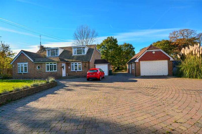 4 Bedroom Detached House For Sale In Moat Lane Sedlescombe, , TN33