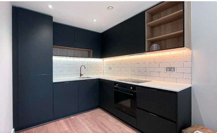 1 Bedroom Flat For Sale In Beaufort Square, London, NW9