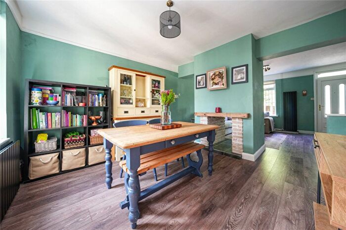 2 Bedroom End Terrace House For Sale In Farleigh Hill, Tovil, Maidstone, ME15