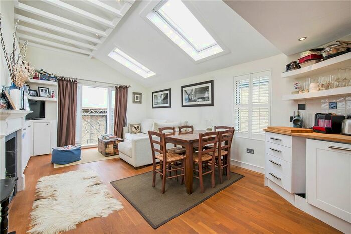 2 Bedroom Flat To Rent In Wandsworth Bridge Road, London, SW6