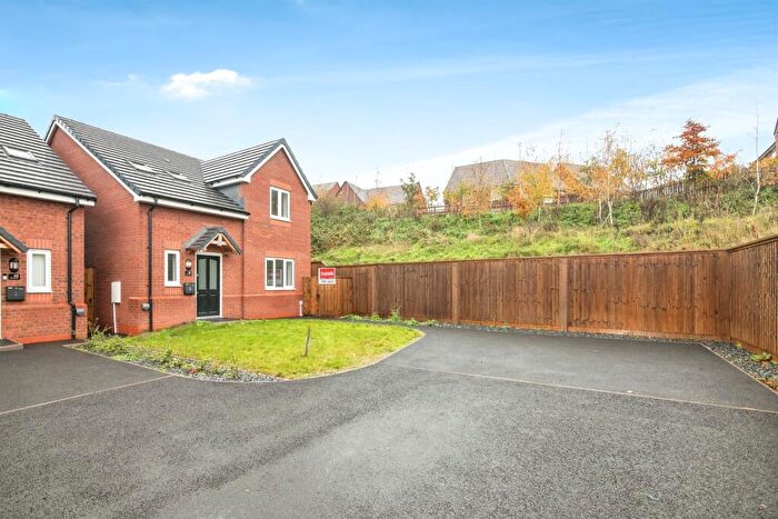 3 Bedroom Detached House For Sale In Brick Kiln Way, Dudley, DY3