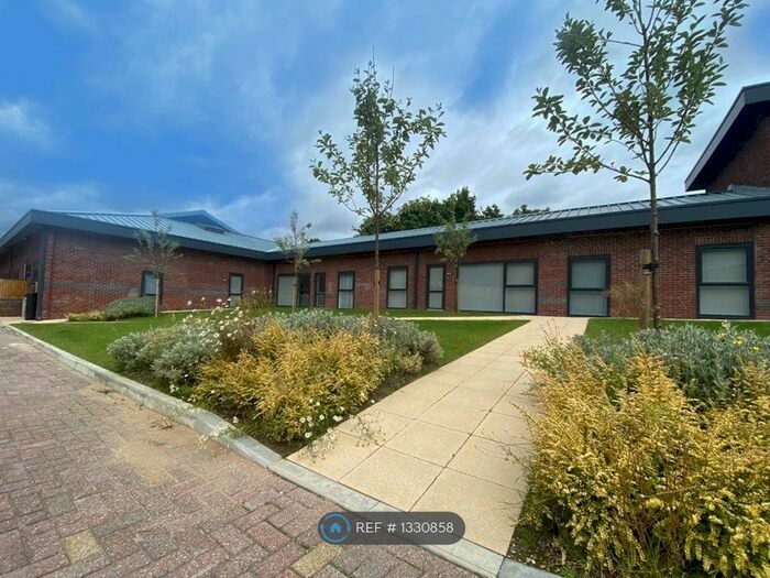 1 Bedroom Flat To Rent In Rufus Court, Leeds, LS14