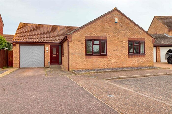 3 Bedroom Detached House For Sale In Brightside, Frinton On Sea, CO13