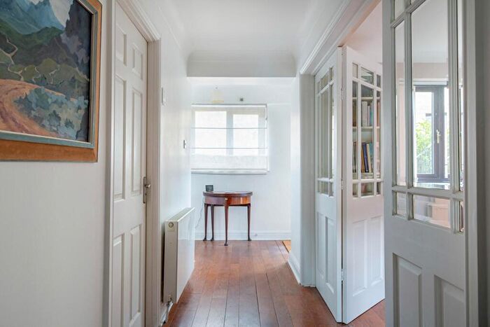 4 Bedroom Semi-Detached House For Sale In Upper East Hayes, Bath, BA1