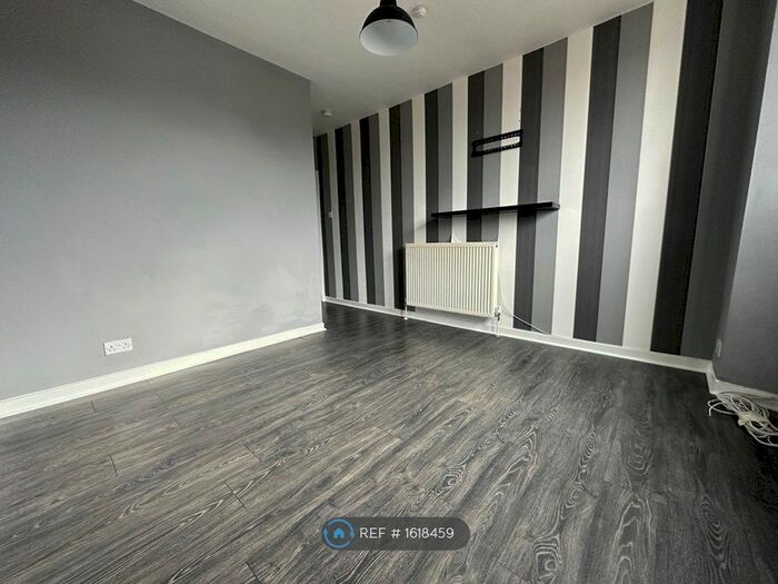 1 Bedroom Flat To Rent In Bright Street, Dundee, DD2