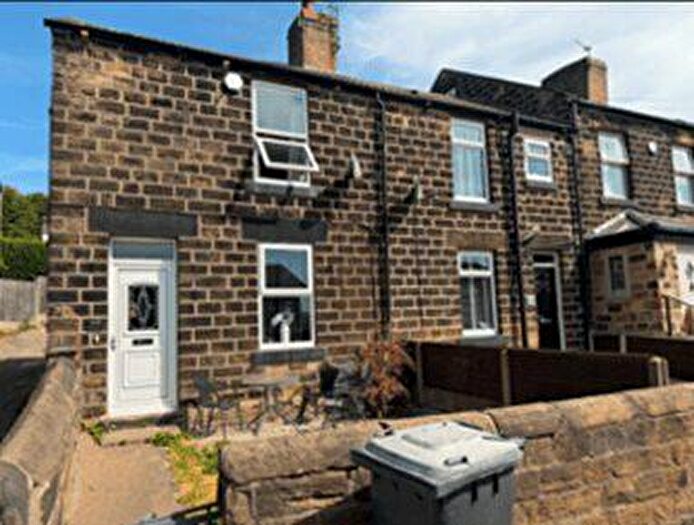 2 Bedroom End Of Terrace House For Sale In New Road, Mapplewell, Barnsley, S75
