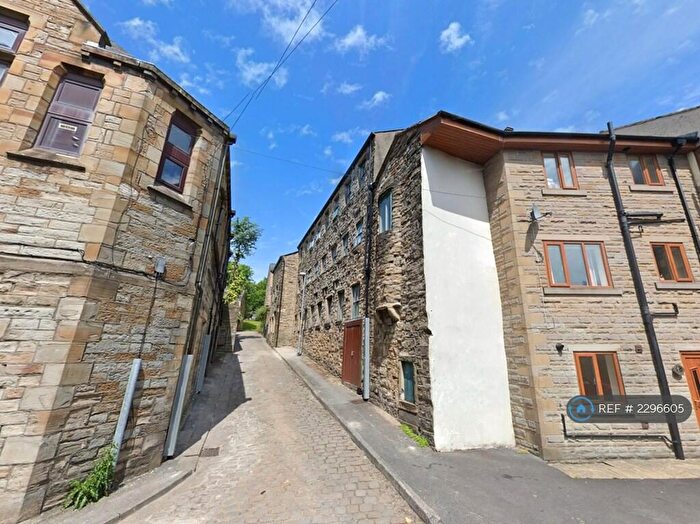 2 Bedroom Flat To Rent In Ightenhill Street, Padiham, Burnley, BB12