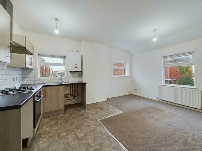 1 Bedroom Flat To Rent In Halsall Lane, Ormskirk, L39