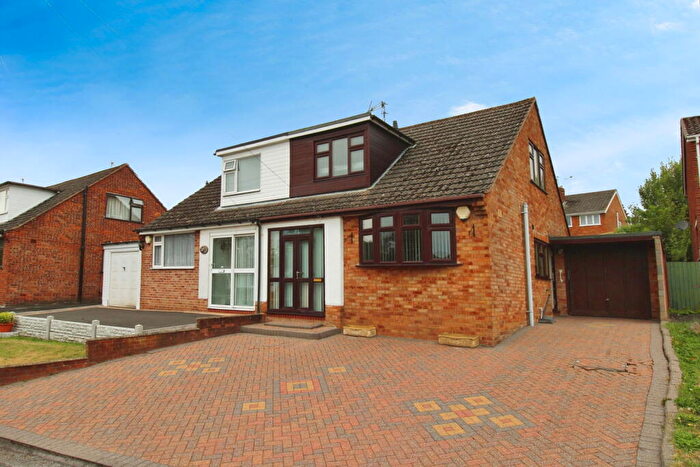 3 Bedroom Semi-Detached Bungalow For Sale In Birch Tree Gardens, Brierley Hill, DY5