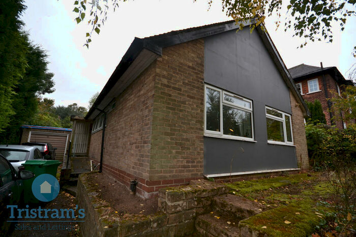 5 Bedroom Detached Bungalow To Rent In Oundle Drive, Nottingham, NG8
