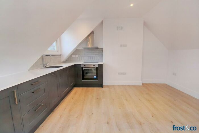 1 Bedroom Flat To Rent In Commercial Road, Ashley Cross, Poole, BH14