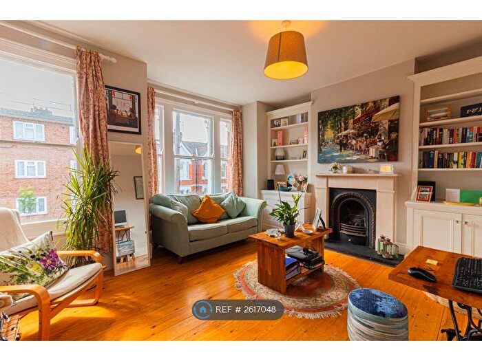 2 Bedroom Maisonette To Rent In Kent Road, London, W4