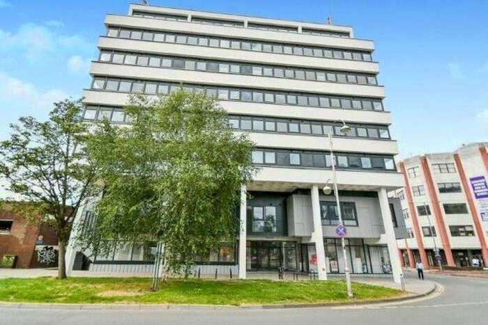 1 Bedroom Flat To Rent In The Lock Apartments, Swindon, SN1
